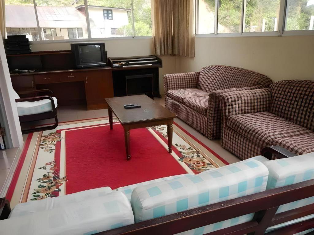 Hotel Krs Pines *