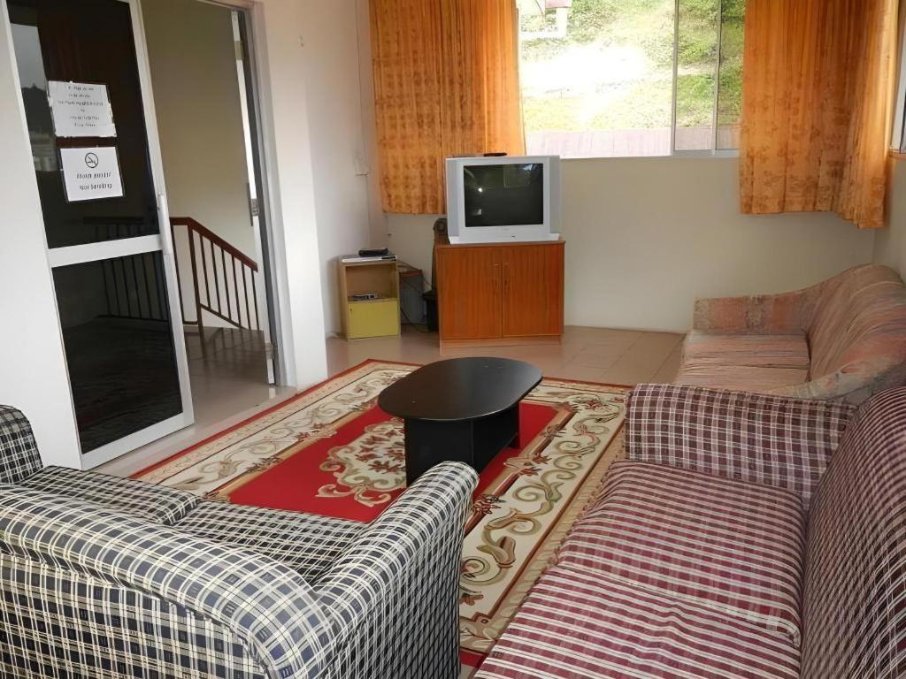 Hotel Krs Pines *